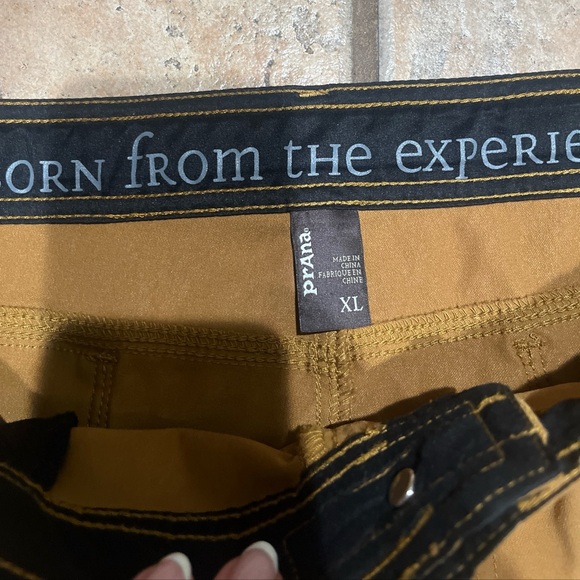 Men’s prAna Cargo shorts - Picture 4 of 7